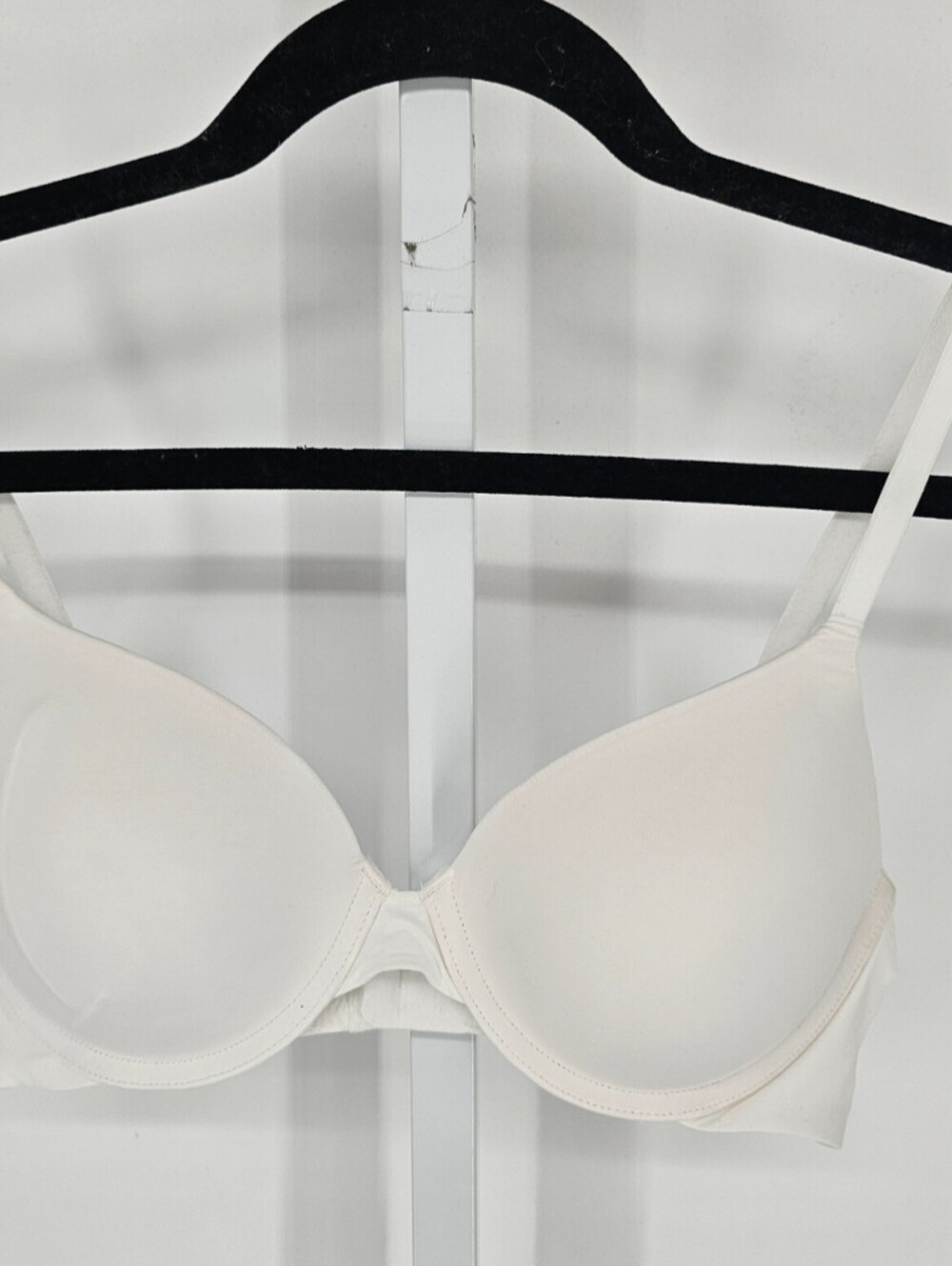 SO Womens Sz 36B Padded Push Up Bra Solid White